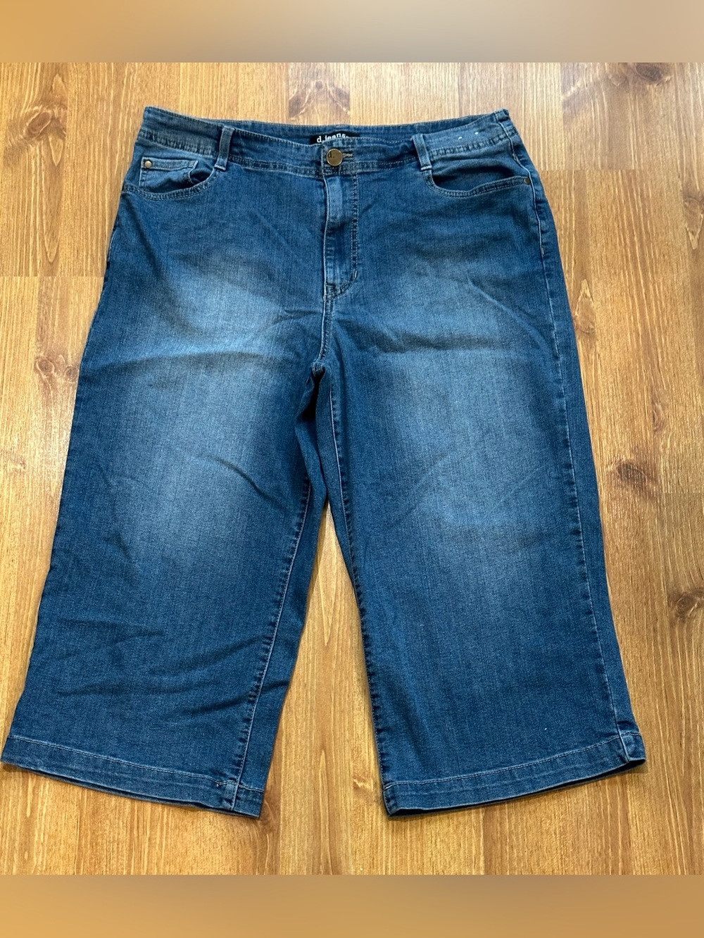 d.jeans Blue Denim Capri Cropped Jeans Medium Wash Stretch Women’s Size 12
